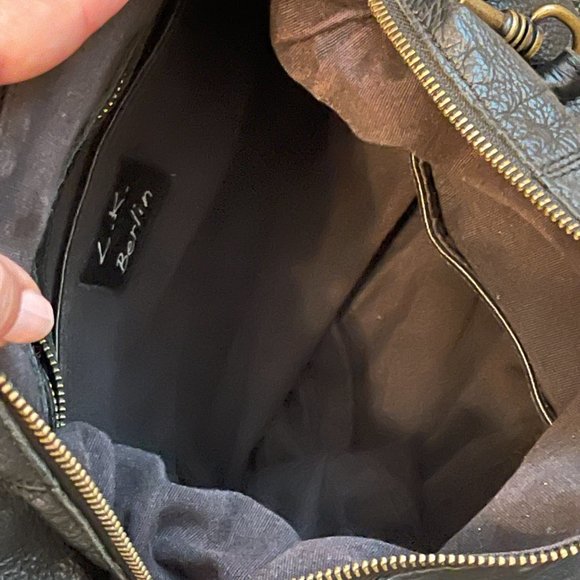 L.K. Liebeskind Berlin Black Leather Spacious Satchel Bag Convertible Crossbody - Picture 9 of 10